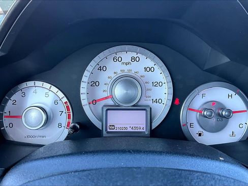 Used 2011 Honda Pilot Touring image 23