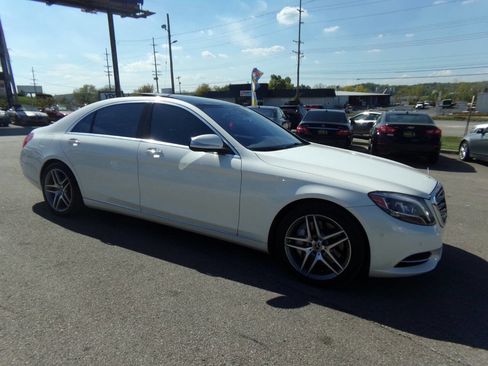 Used 2016 Mercedes-Benz S 550 4MATIC Sedan image 4