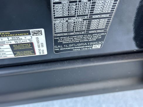 Used 2024 Land Rover Range Rover Sport Dynamic SE image 28