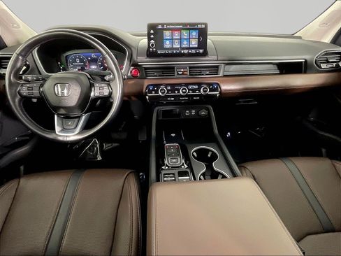 Used 2023 Honda Pilot Elite image 7