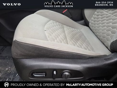 Used 2021 Chevrolet Equinox LS w/ LS Convenience Package FWD image 12