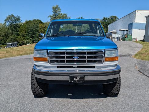 Used 1994 Ford Bronco XLT image 9