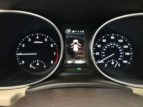 Used 2017 Hyundai Santa Fe Sport w/ 2.4L Tech Package 04 AWD/4WD image 11
