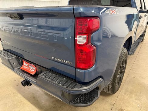 Used 2024 Chevrolet Silverado 1500 Custom AWD/4WD image 8