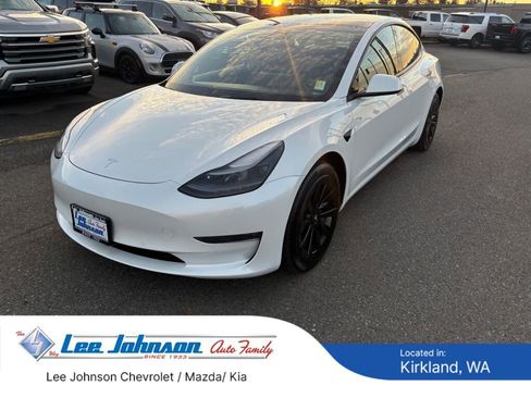 Used 2022 Tesla Model 3 Long Range image 1