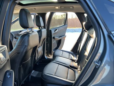 Used 2025 Ford Escape Platinum image 36