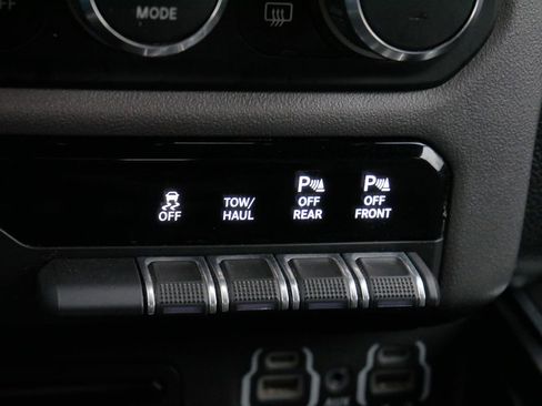 Used 2019 RAM 1500 Big Horn image 37