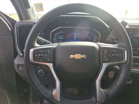 Used 2024 Chevrolet Silverado 1500 LT image 34