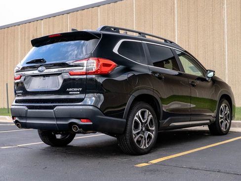Used 2023 Subaru Ascent Limited AWD/4WD image 9