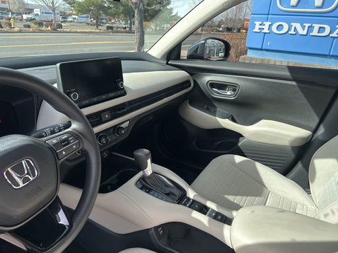 Used 2025 Honda HR-V LX image 12