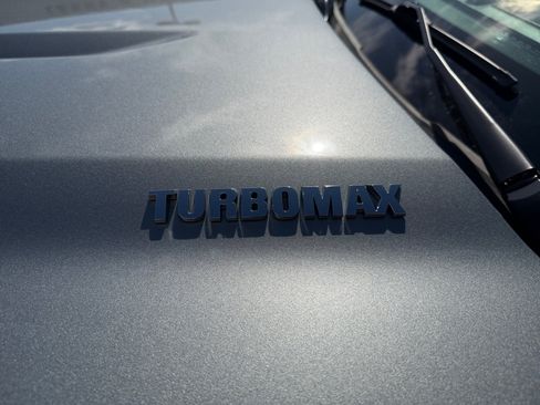 Used 2026 Chevrolet Silverado 1500 Custom RWD image 12