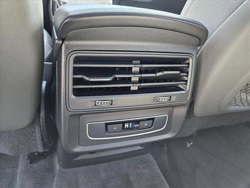 Used 2025 Audi Q7 3.0T Premium Plus image 18