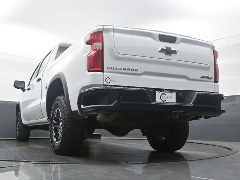 Used 2022 Chevrolet Silverado 1500 ZR2 w/ Technology Package image 49