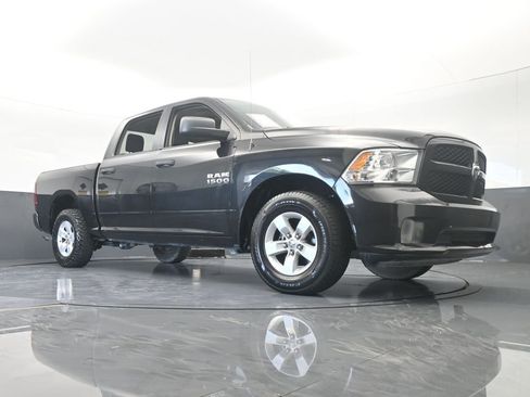 Used 2018 RAM 1500 Express image 57
