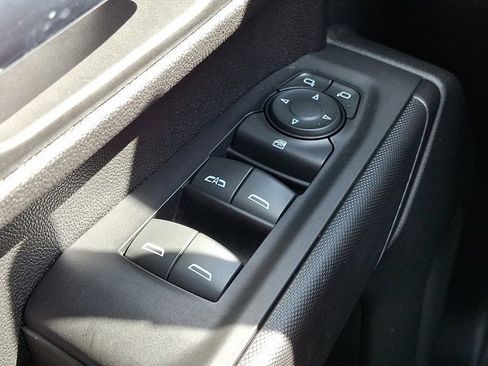 Used 2022 Chevrolet Silverado 3500 W/T image 28