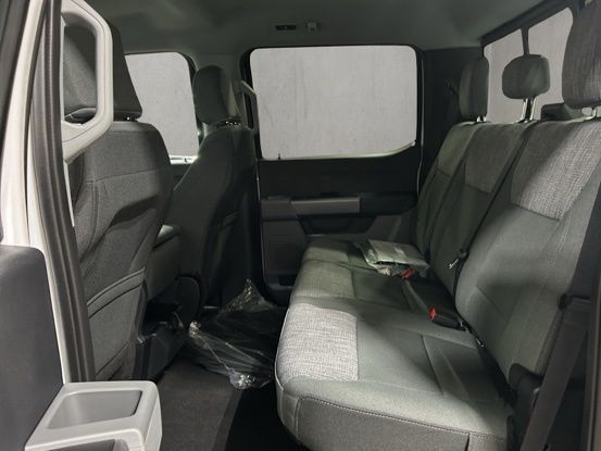 New 2026 Ford F250 XLT w/ FX4 Off-Road Package AWD/4WD image 21
