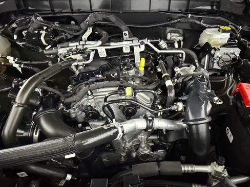 Used 2025 Ford Bronco Big Bend AWD/4WD image 32