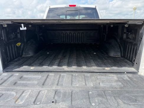 Used 2019 Ford F150 Lariat w/ Equipment Group 502A Luxury AWD/4WD image 13