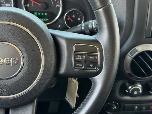 Used 2015 Jeep Wrangler Unlimited Sport w/ Quick Order Package 24S AWD/4WD image 24