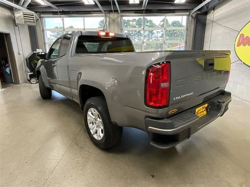 Used 2022 Chevrolet Colorado LT w/ Fleet Safety Package image 3