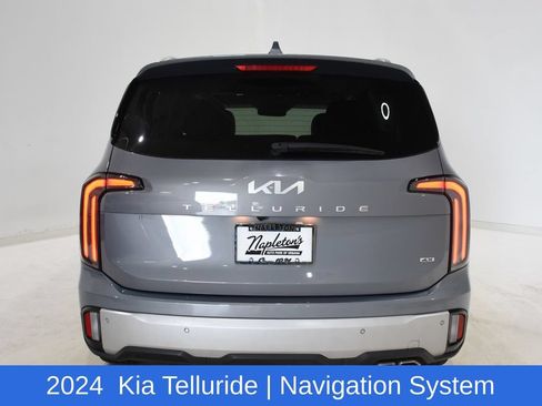 Used 2024 Kia Telluride AWD image 5