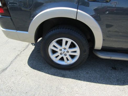Used 2009 Ford Explorer Eddie Bauer image 10
