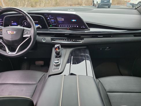 Used 2023 Cadillac Escalade Sport image 9