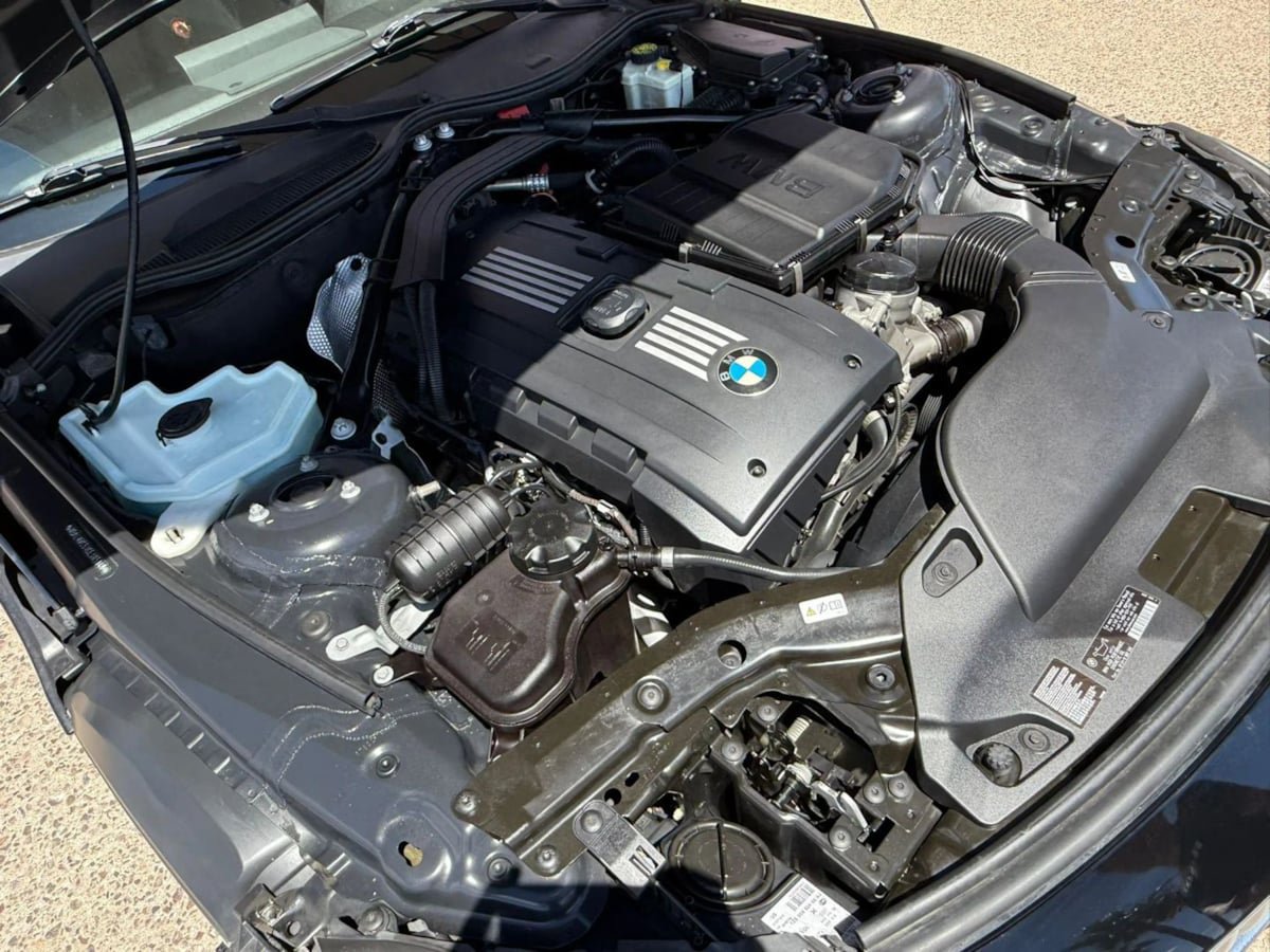 Used 2012 BMW Z4 sDrive35i RWD image 32