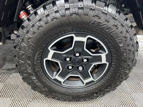 Used 2022 Jeep Gladiator Mojave w/ LED Lighting Group AWD/4WD image 10