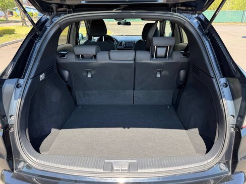 Certified 2021 Honda HR-V Sport image 11