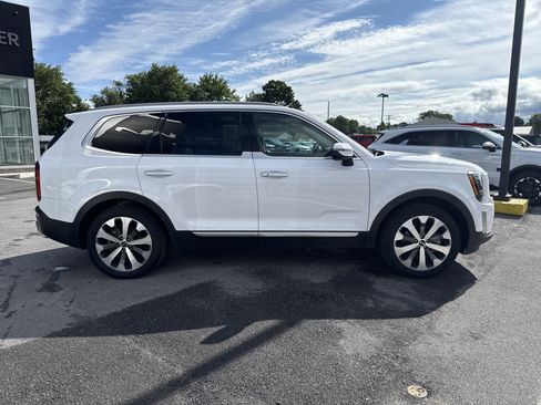 Certified 2021 Kia Telluride S AWD/4WD image 2