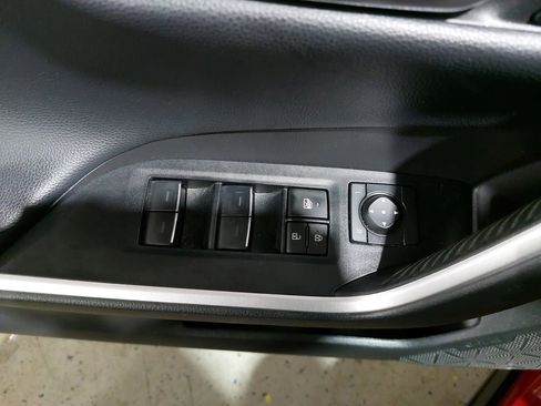 Used 2023 Toyota RAV4 Limited image 29