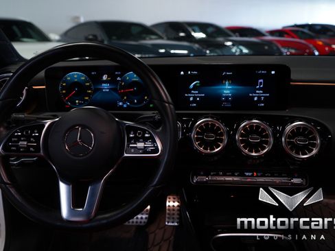 Used 2023 Mercedes-Benz CLA 250 image 35