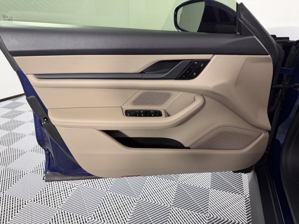 Certified 2021 Porsche Taycan RWD image 17