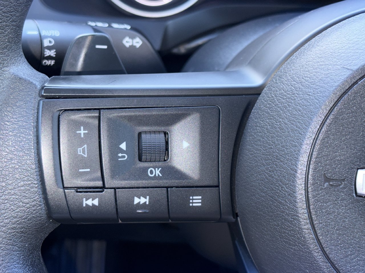 Certified 2025 Nissan Pathfinder S AWD/4WD image 19