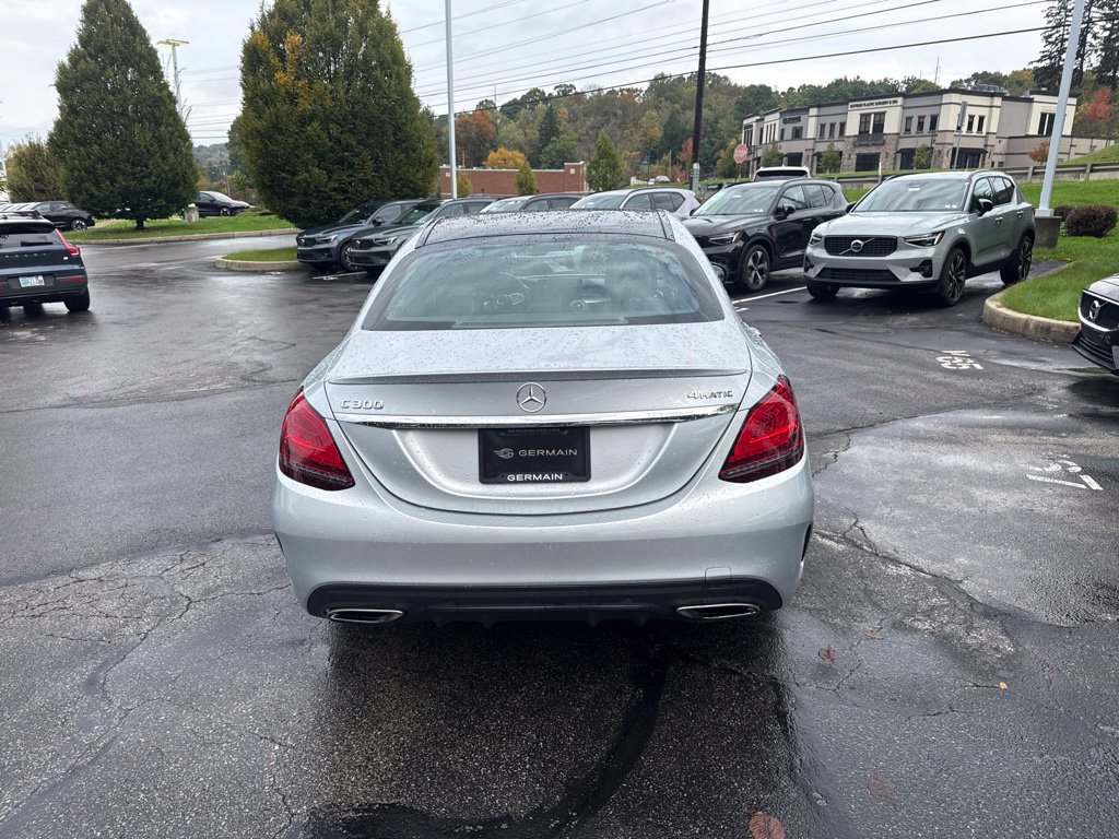 Used 2020 Mercedes-Benz C 300 4MATIC Sedan image 5