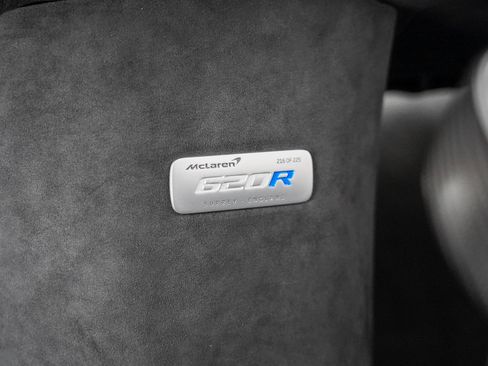 Used 2020 McLaren 620R RWD image 12