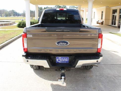 Used 2017 Ford F250 Lariat w/ Lariat Ultimate Package image 14