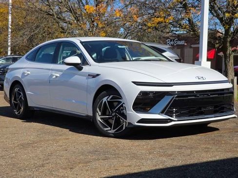 New 2026 Hyundai Sonata SEL image 2