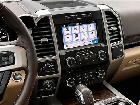 Used 2018 Ford F150 Lariat image 10