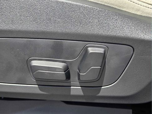 New 2026 BMW X1 xDrive28i w/ Technology Package AWD/4WD image 21
