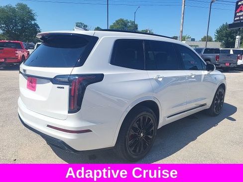 Used 2024 Cadillac XT6 Sport w/ LPO, ONYX Package AWD/4WD image 9