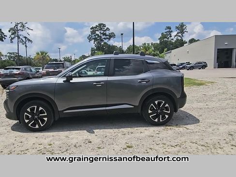 Used 2026 Nissan Kicks SV w/ SV Premium Package AWD/4WD image 17