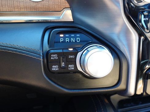 Used 2022 RAM 1500 Limited w/ Body-Colour Bumper Group AWD/4WD image 52