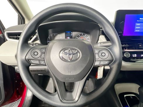Used 2024 Toyota Corolla LE FWD image 17