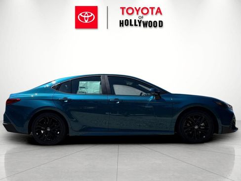 New 2026 Toyota Camry SE image 3