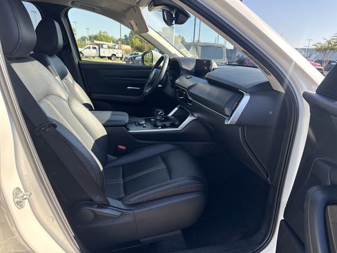 Used 2025 MAZDA CX-90 3.3 Turbo w/ Select Package AWD/4WD image 4