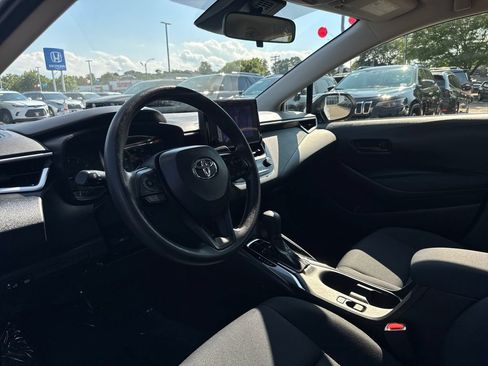 Used 2023 Toyota Corolla LE FWD image 13