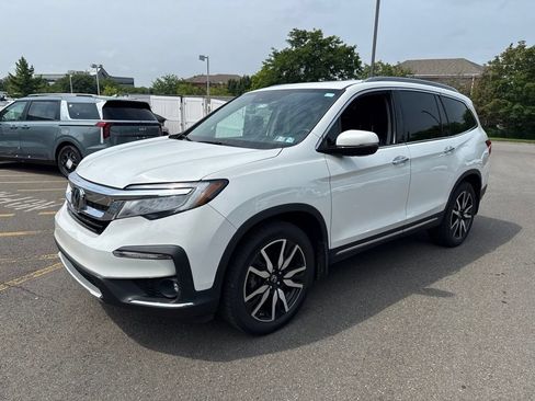Used 2021 Honda Pilot Touring image 3