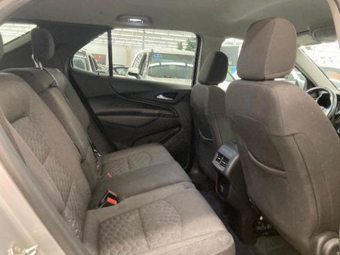 Used 2018 Chevrolet Equinox LT AWD/4WD image 13